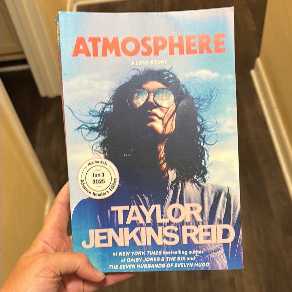 Atmosphere by Taylor Jenkins Reid VGUC
